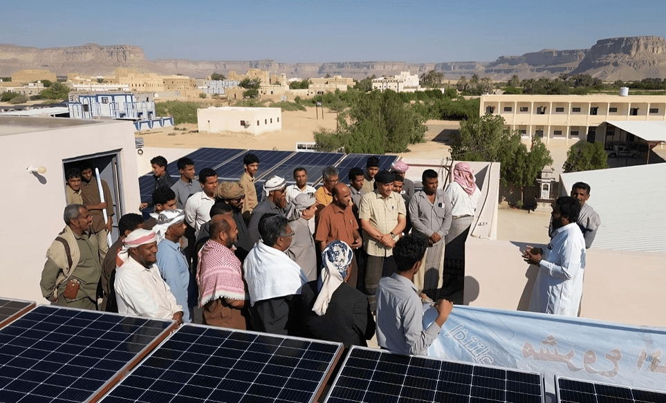 تدشين مشروع الطاقة الشمسية المتكاملة لمجمع السفولة التربوي م/القطن 25كيلو